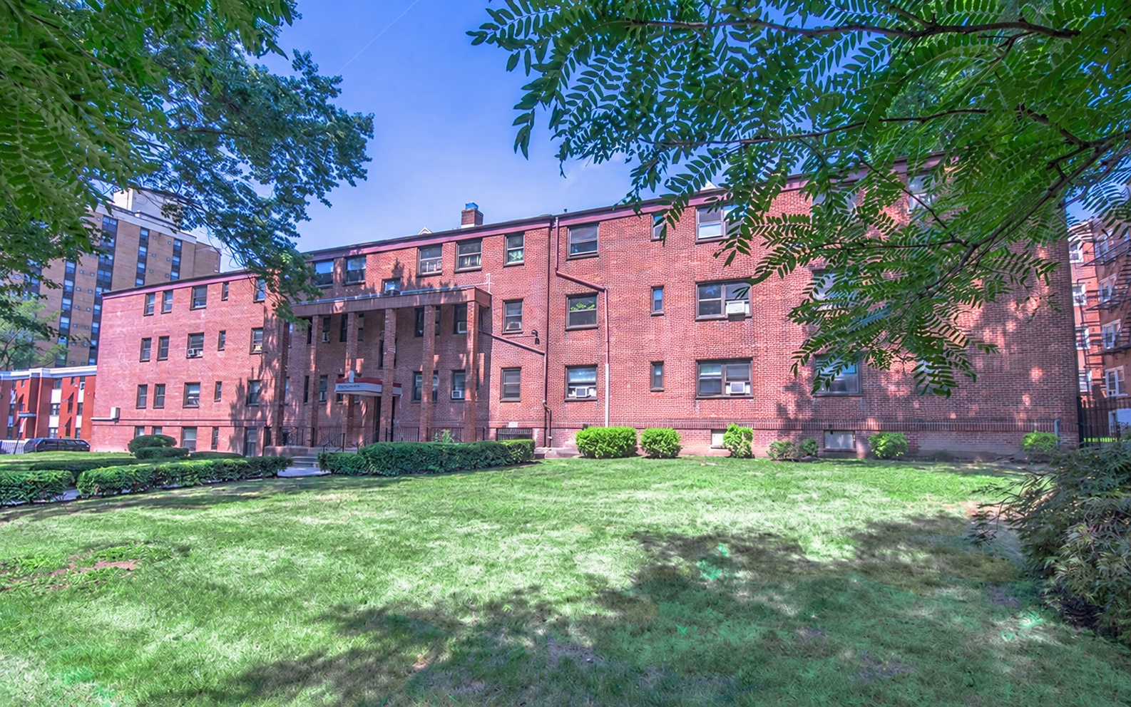 Property main image