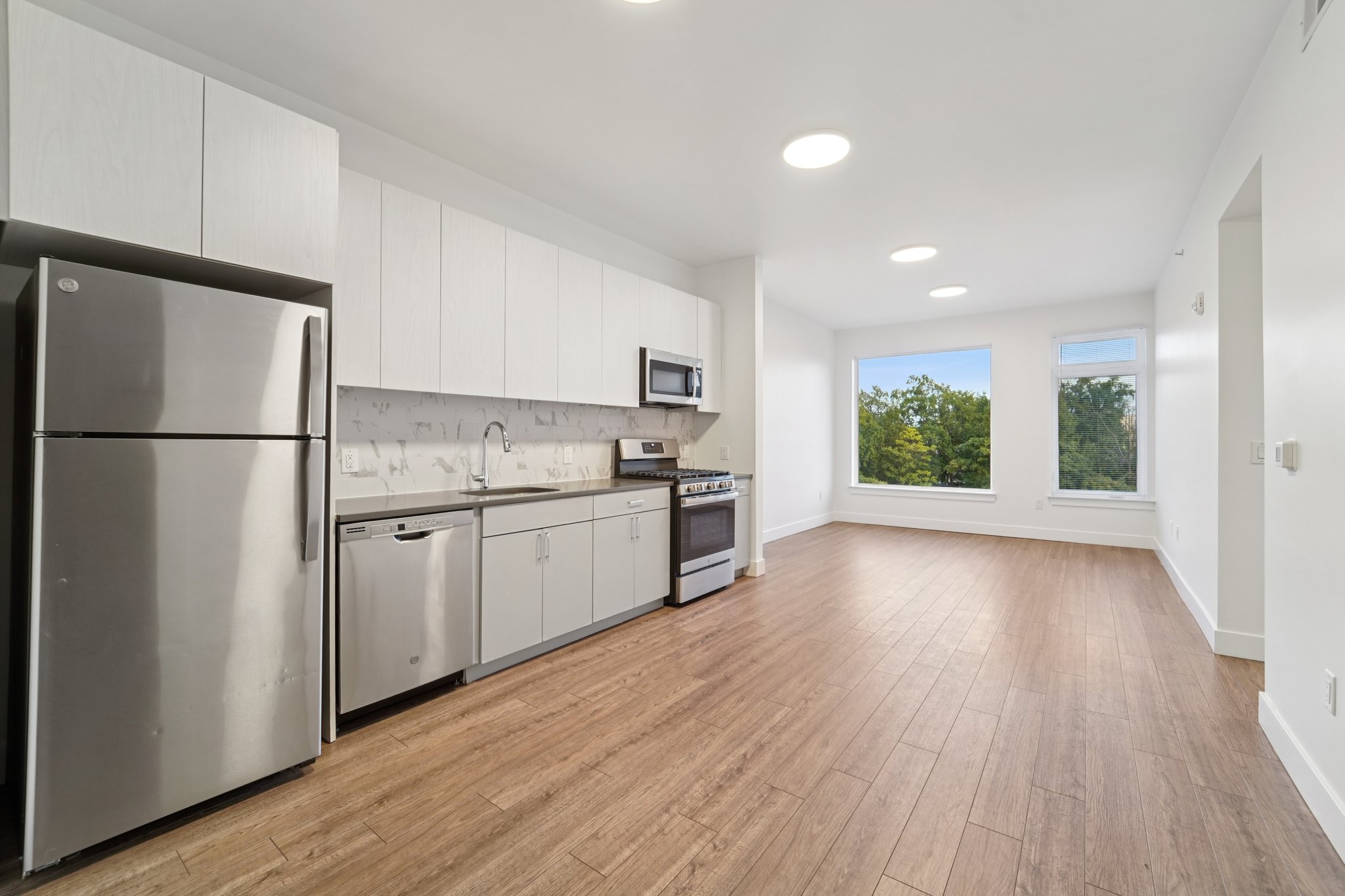 475 William Street - 505