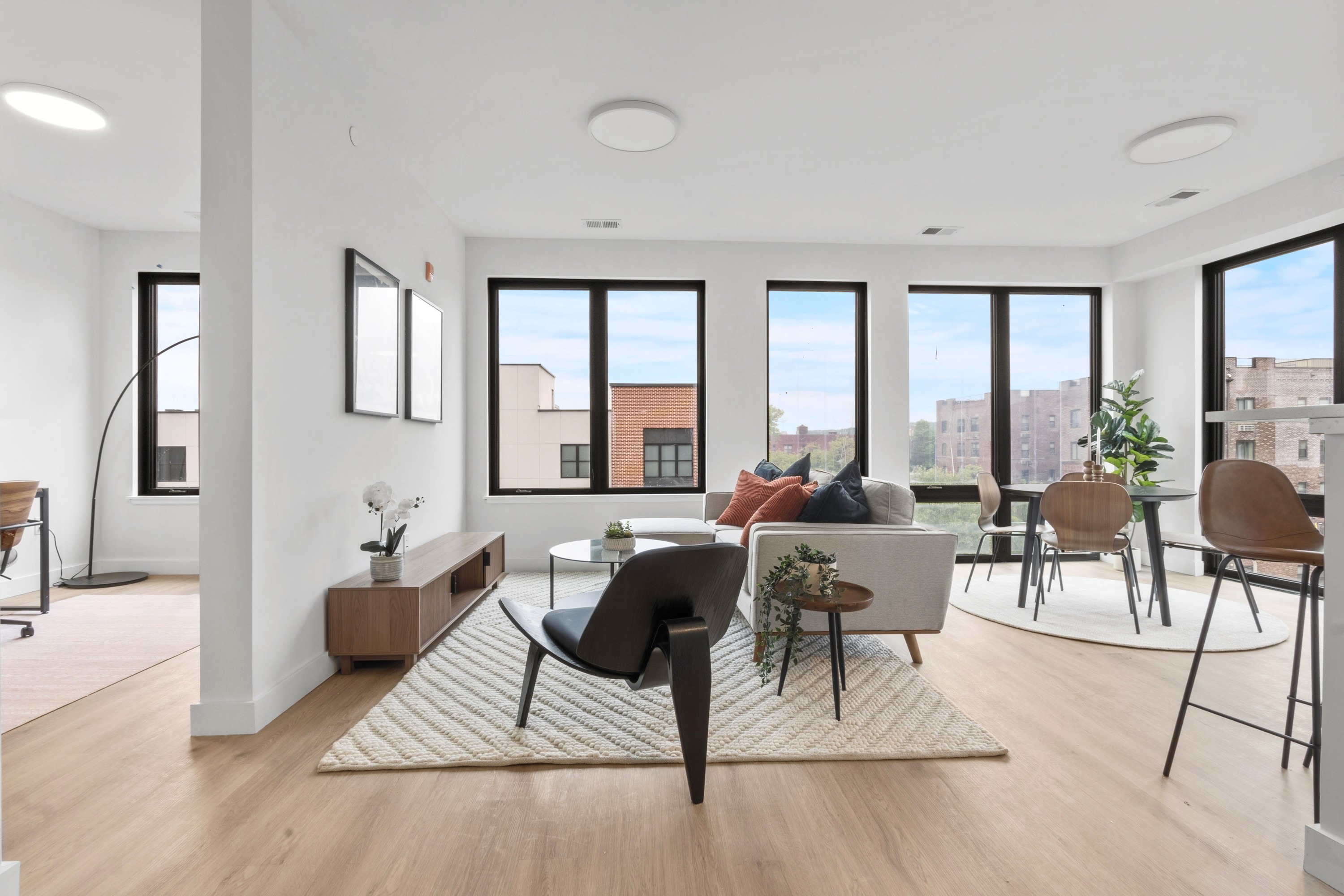 407 Highland Avenue - 319